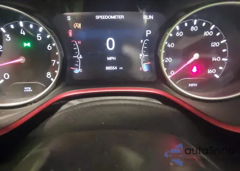 2018 Jeep Compass Trailhawk 4X4 из США, поврежденный, VIN 3C4NJDDB9JT501558